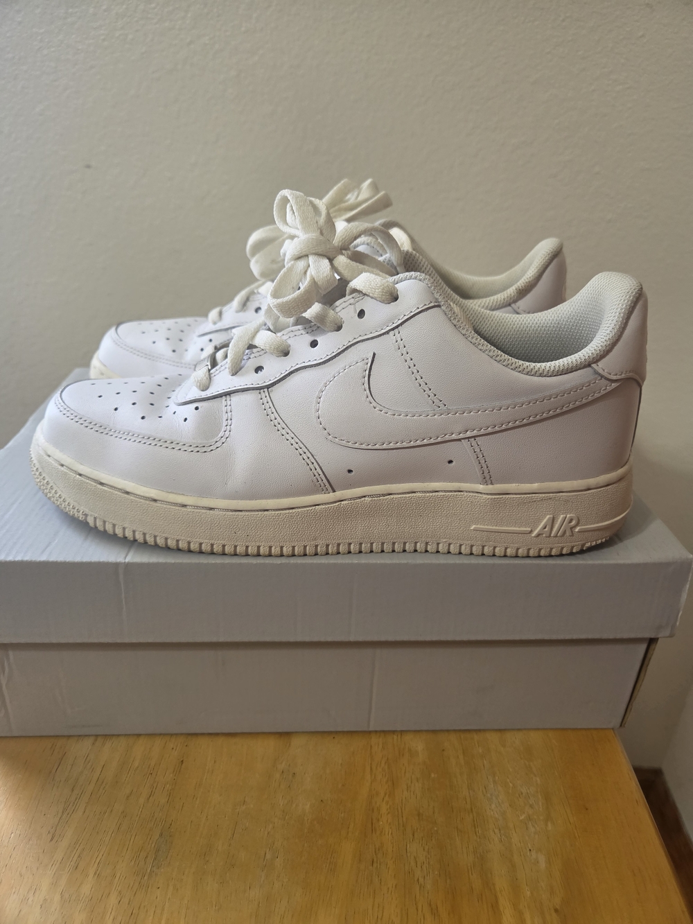 Nike White Low-Top Leather Sneakers
